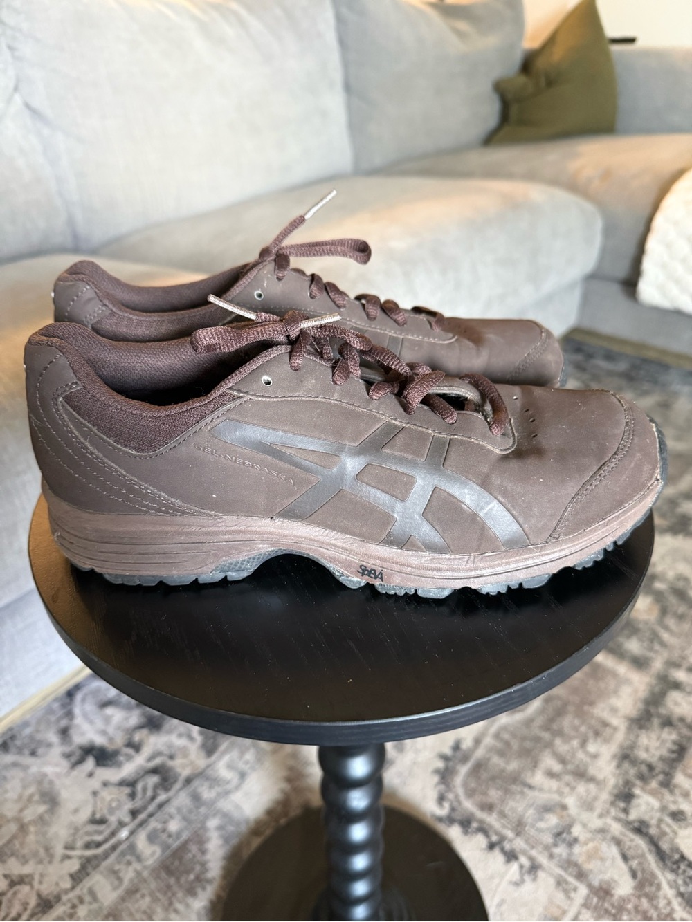 ASICS Gel Vintage NEBRASCA WM SZ 8